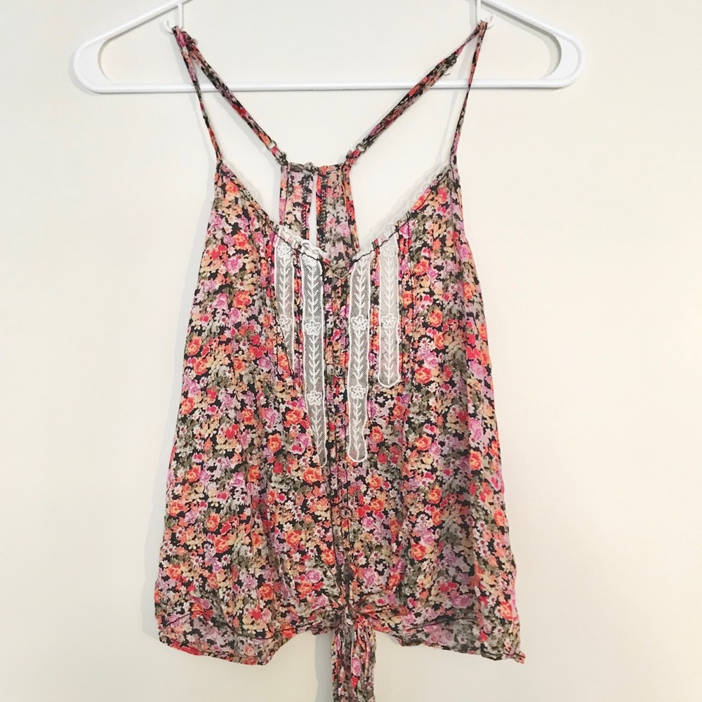Lacey Floral GARAGE Top
